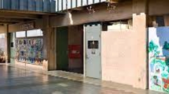 Image of the Barnsdall Junior Arts Center & Barnsdall Junior Arts Center Gallery