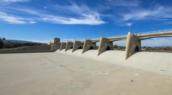 LA River Sepulveda Dam.