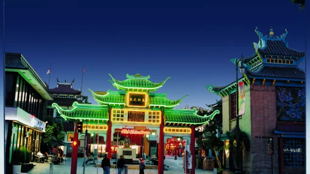 Photo of Chinatown in Los Angeles at night